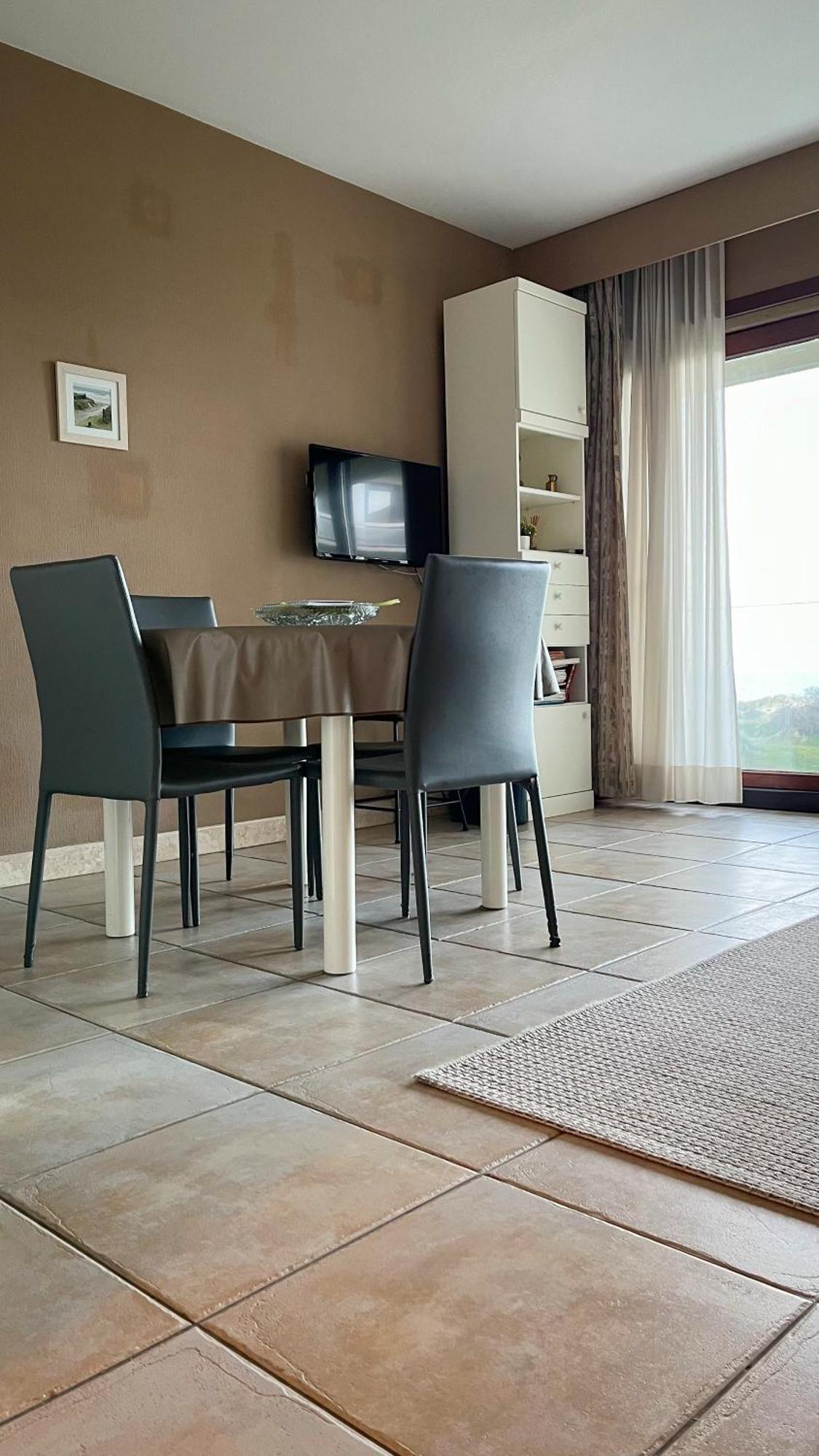 Superbe Studio Avec Une Magnifique Vue Sur La Mer. De Panne Buitenkant foto
