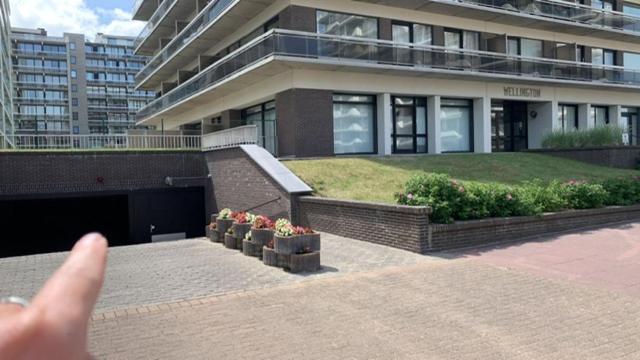 Superbe Studio Avec Une Magnifique Vue Sur La Mer. De Panne Buitenkant foto